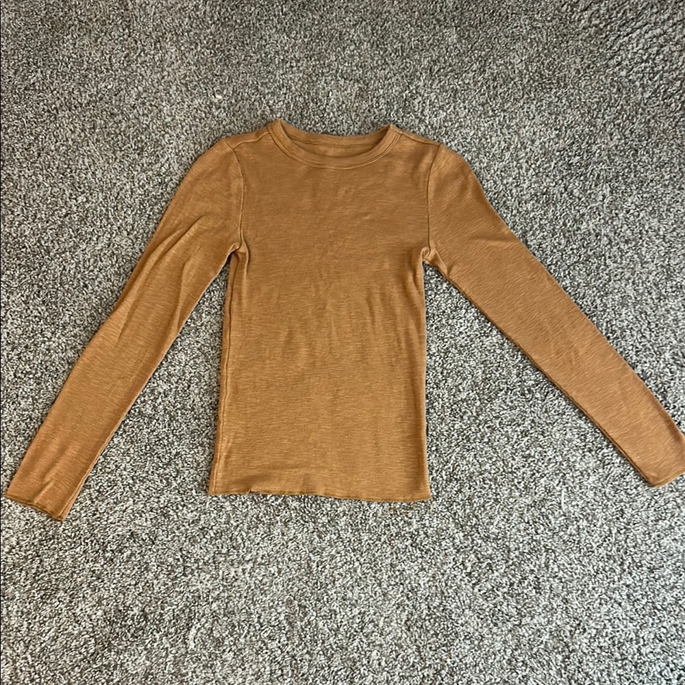 Wild Fable Long Sleeve Tee in Camel Brown